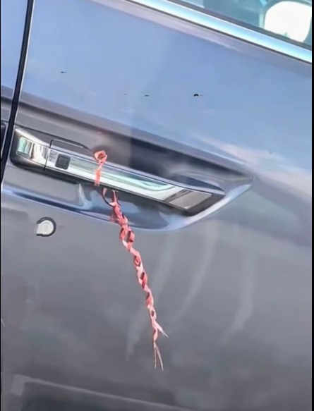 Jag handlade i en lokal butik och när jag kom tillbaka till bilen märkte jag